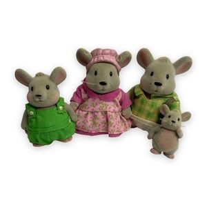 Li'l Woodzeez Handydandy Mouse Family Mom Dad Boy & Baby Girl Flocked Clothes